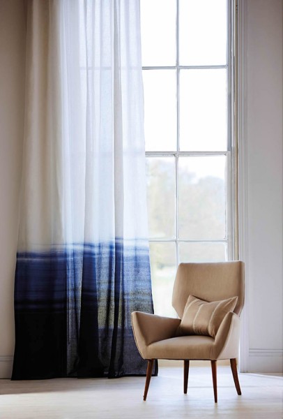 Ombreoptik weiß und dunkelblau Dekostoff Sanderson Harlequin - Colour 1 HLAL130958
